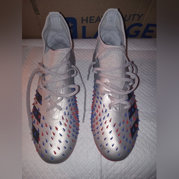 Adidas Predator Freak .2 FG Soccer Cleats (Size M8 - Picture 1 of 10